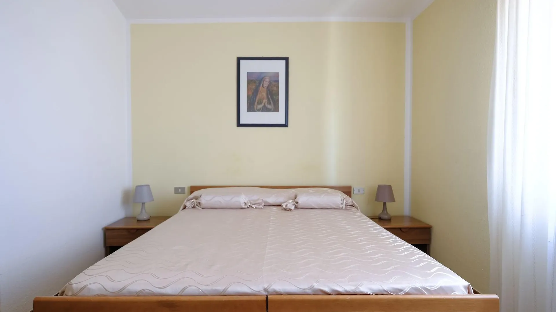Hotel L'Aragosta La Caletta 3*,