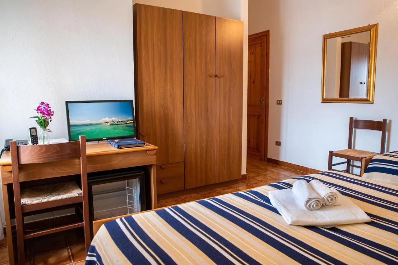 Hotel L'Aragosta La Caletta