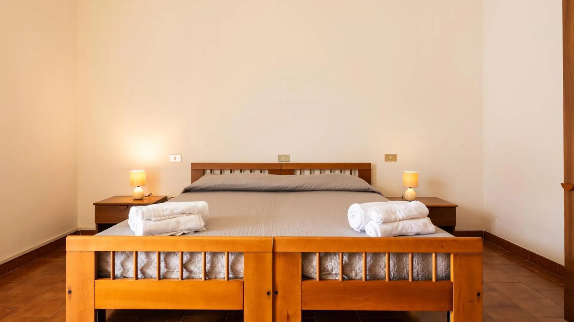Hotel L'Aragosta La Caletta 3*,