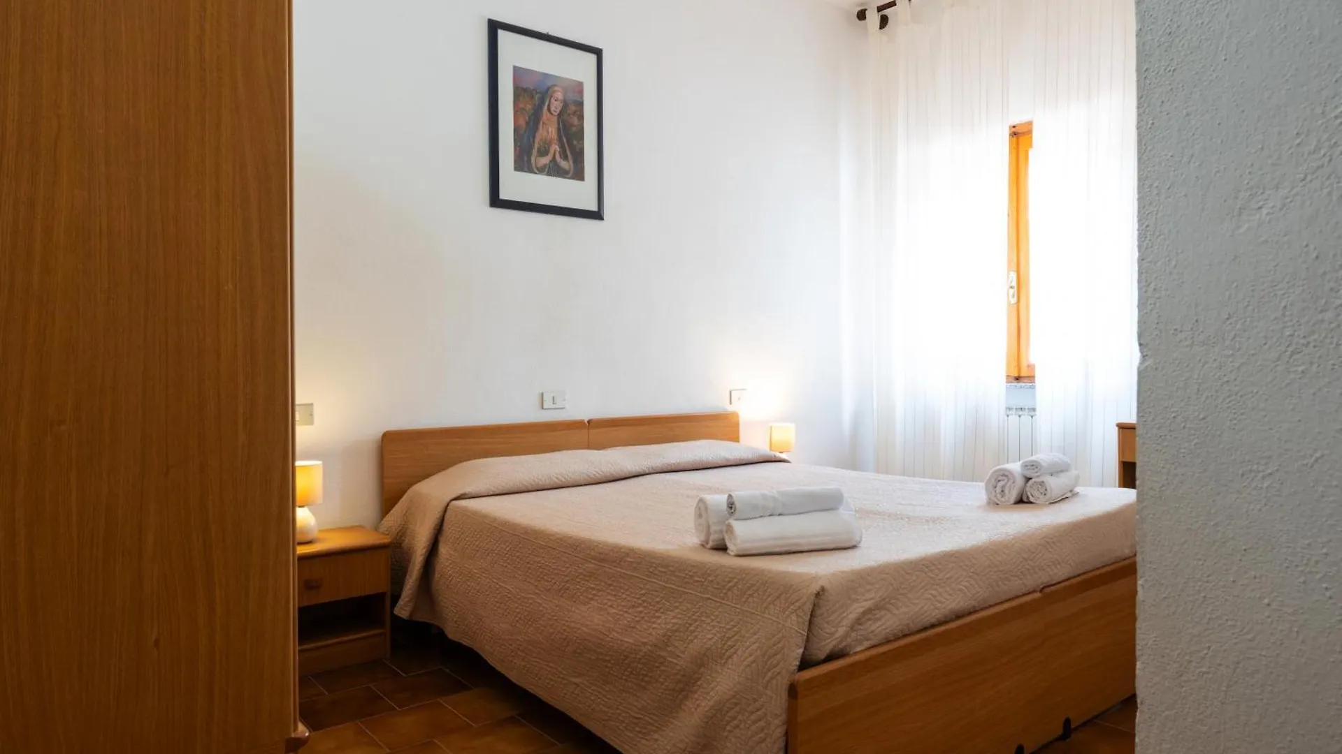 Hotel L'Aragosta La Caletta Italy